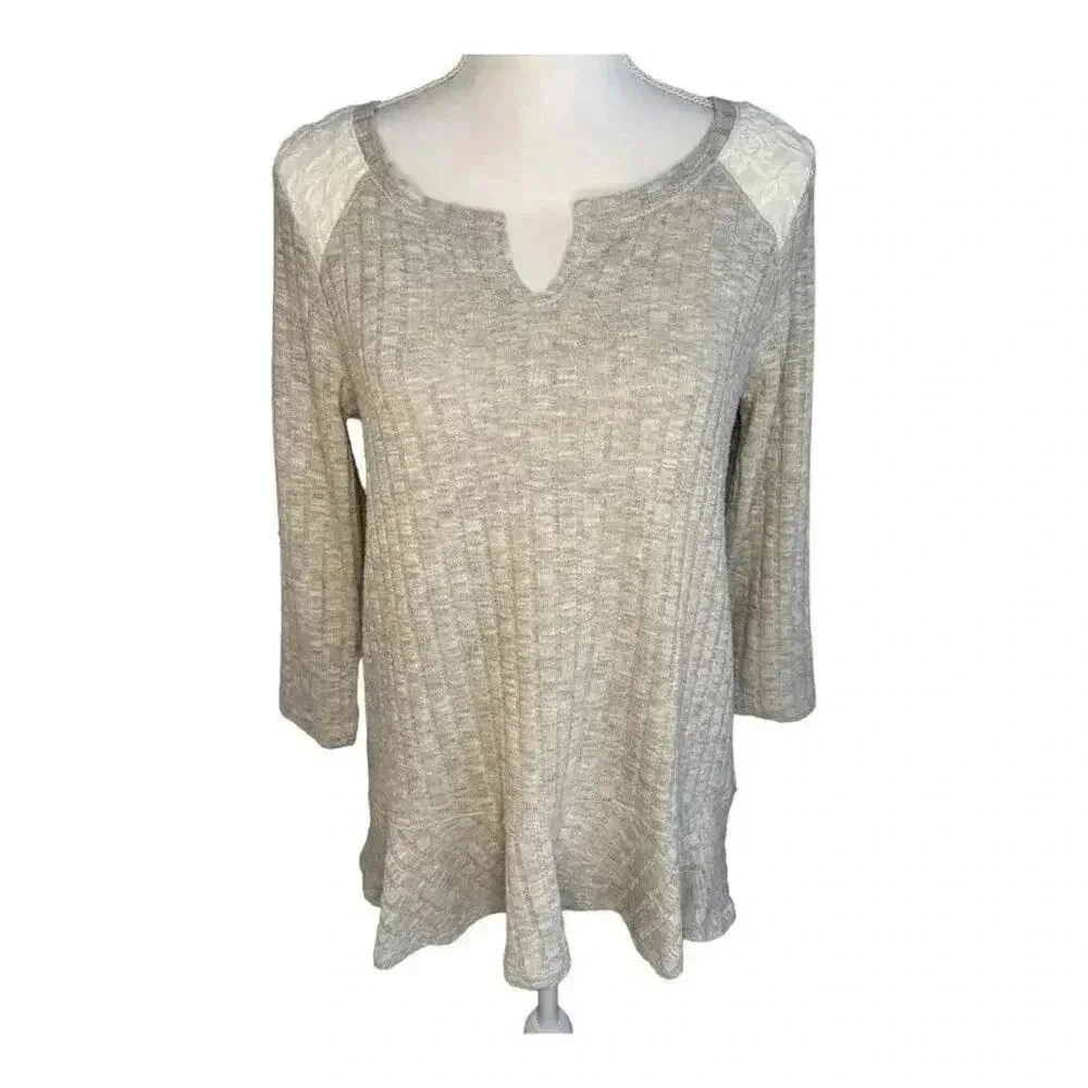 Absolutely Famous Women’s Small Lace Shoulder‎ Gray Ribbed Sweater